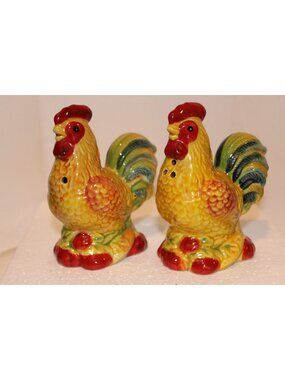 Salt & Pepper Shakers - Roosters 4"